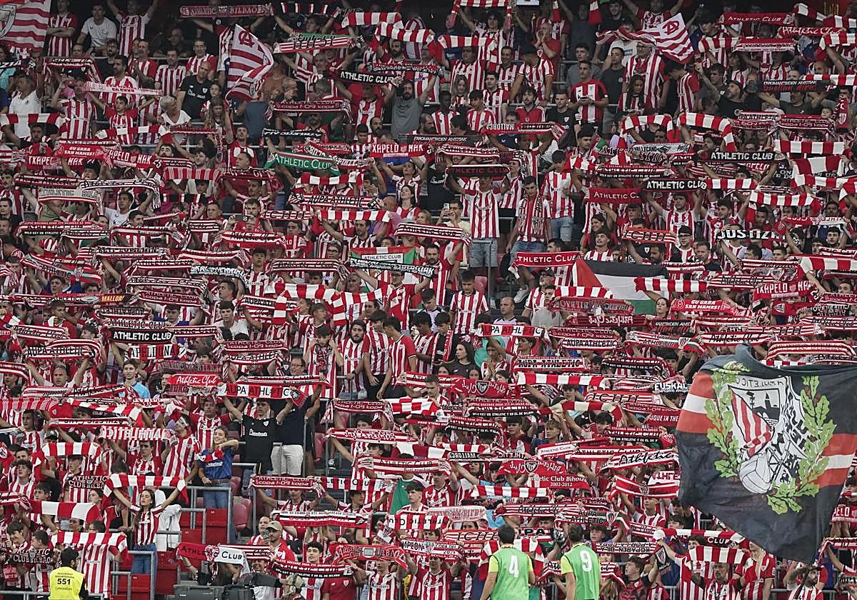 Espectacular entrada en San Mamés pese a ser un lunes de agosto