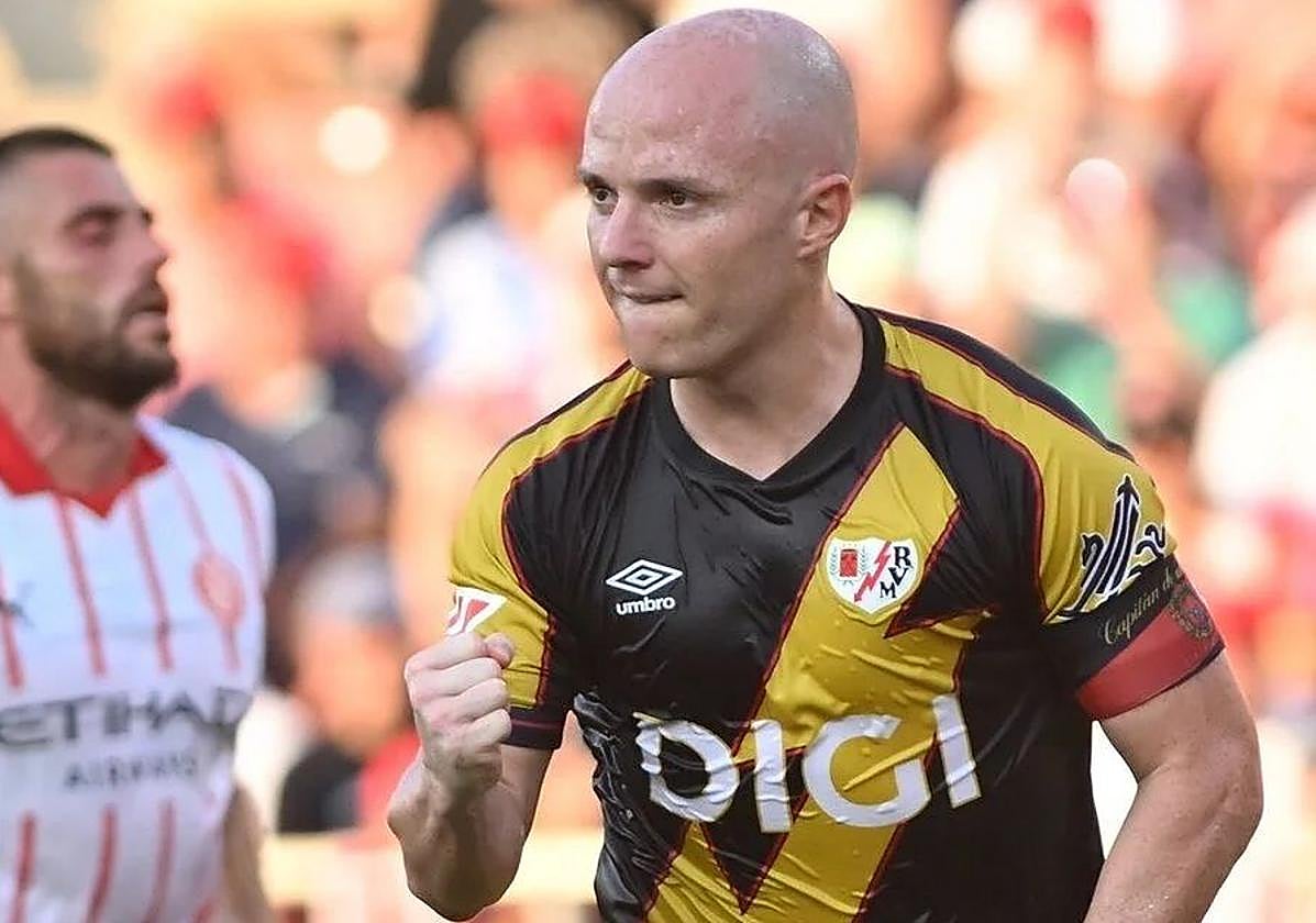 Isi jugará esta temporada en Europa con el Rayo.