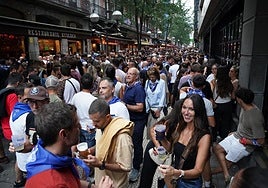 Ambiente en la calle Ledesma.