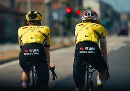 Robo masivo en La Vuelta al Visma: con las bicicletas justas para salir en la tercera etapa