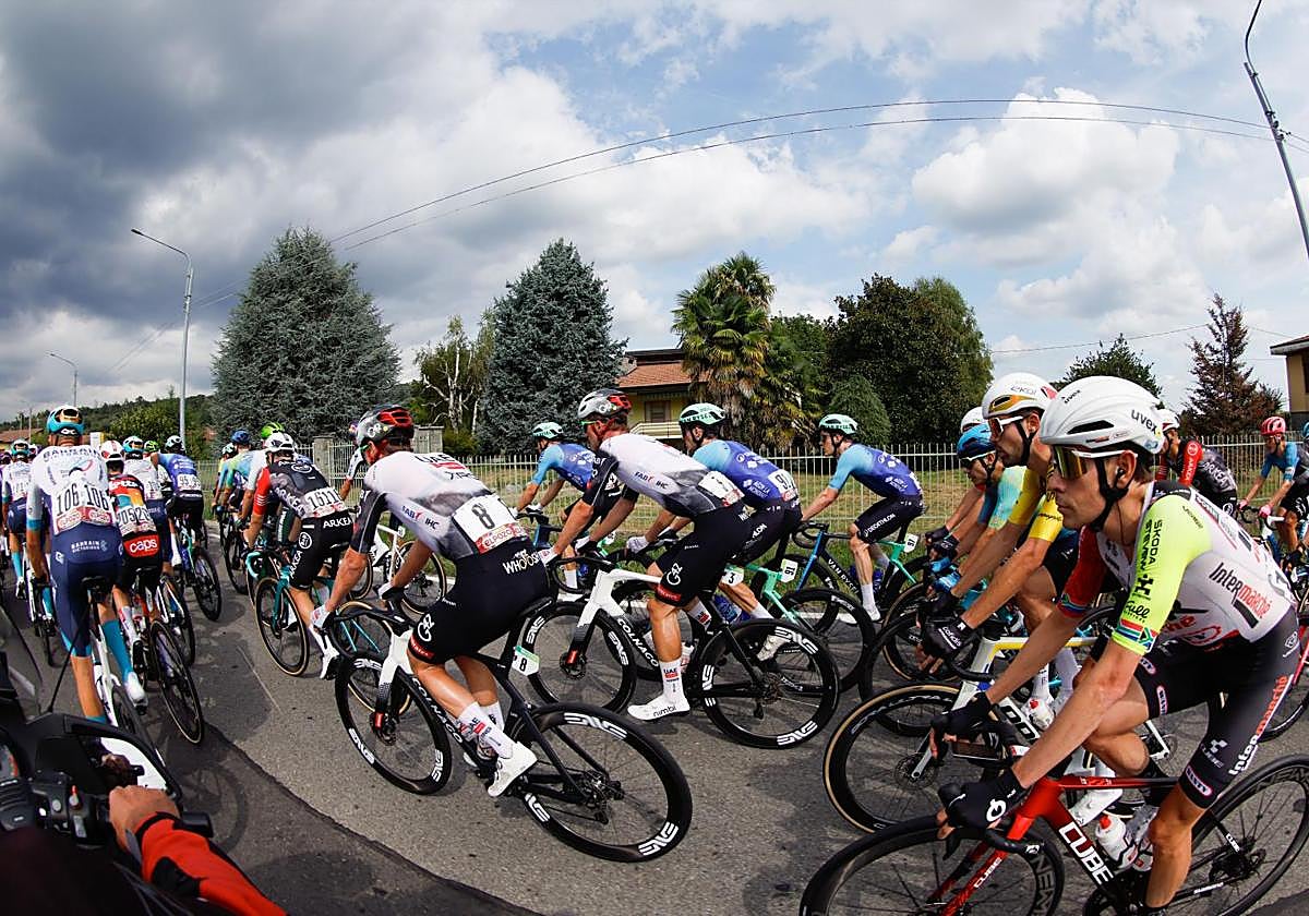 ¿Por qué la Vuelta se emite a veces en La 1 y otras en La 2?