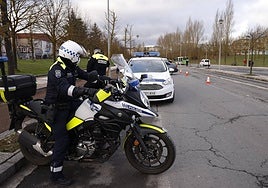 Arrestan en Vitoria a un joven por agredir a su pareja, que fue protegida en la calle por varios ciudadanos