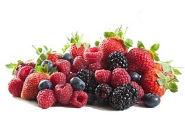 El poderoso fruto rojo que ayuda a controlar la hipertensión y es el mejor aliado para las embarazadas