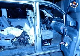 Interior de la furgoneta en la que el presunto ladrón cargaba su botín.