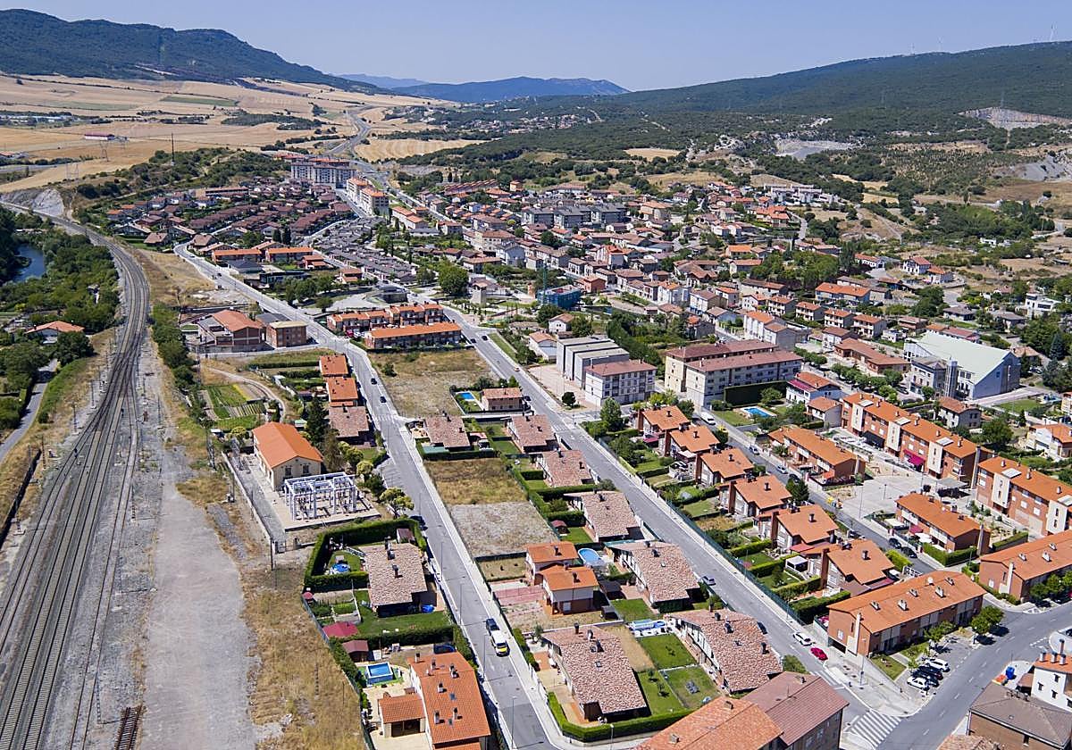 Los bomberos extinguen un incendio en Nanclares