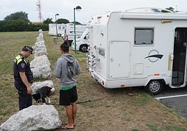 Las multas por aparcar en una zona que no respete la Ley de Costas van desde los 50 a los 150 euros