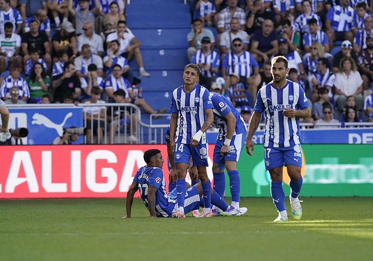 Benavídez, tras lesionarse ante el Atlético de Madrid.