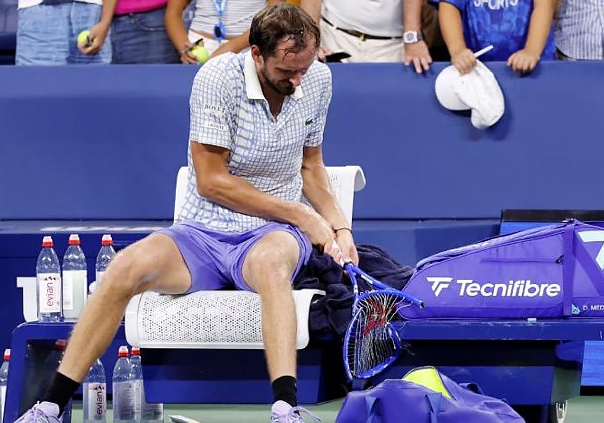 Daniil Medvedev recibió la multa económica más importante de su carrera tras su ataque de furia en el US Open