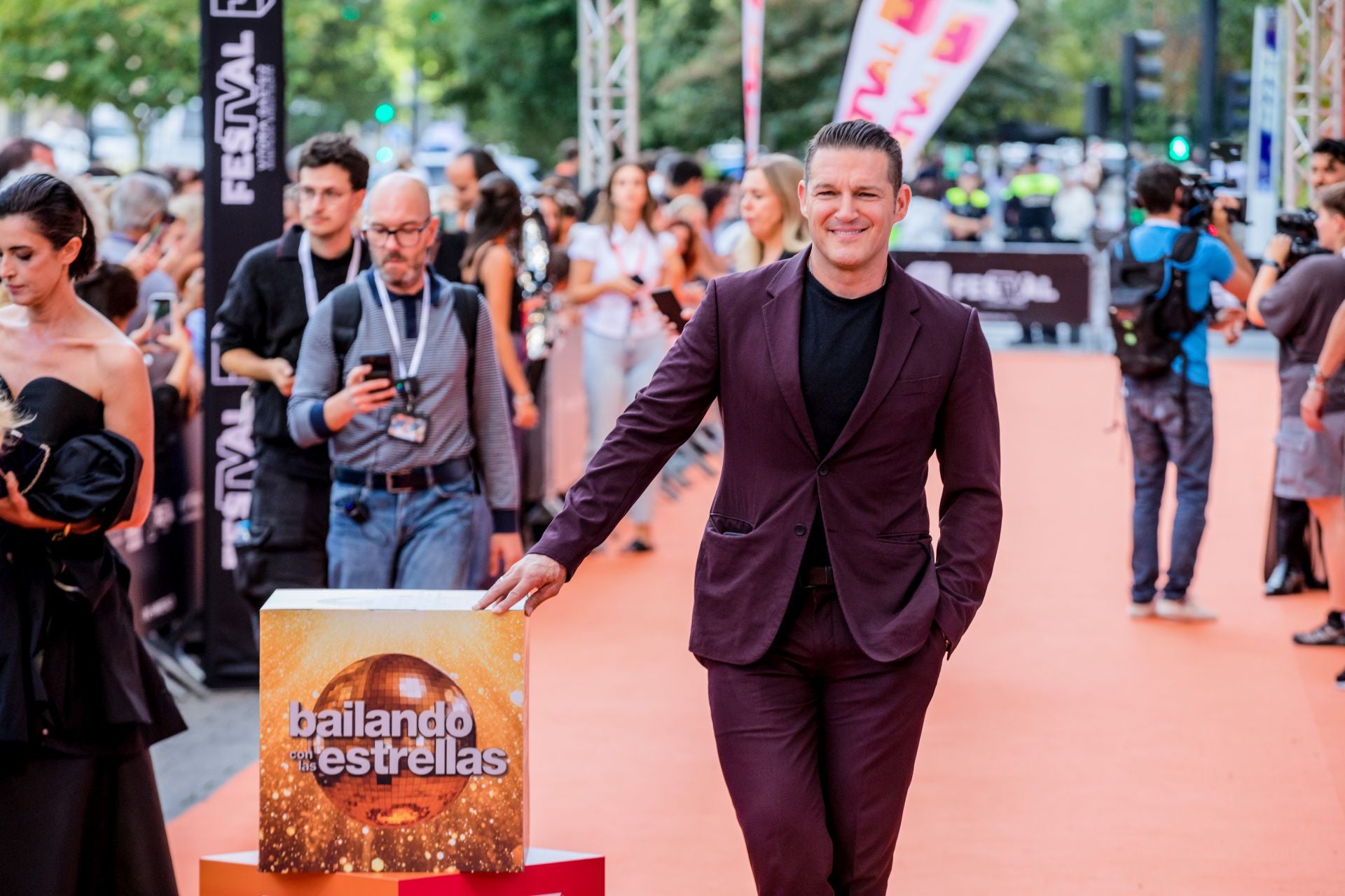 Los protagonistas de &#039;Bailando con las estrellas&#039; en la alfombra naranja