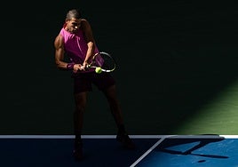 Alcaraz actuará hoy en una cancha con una «energía especial».