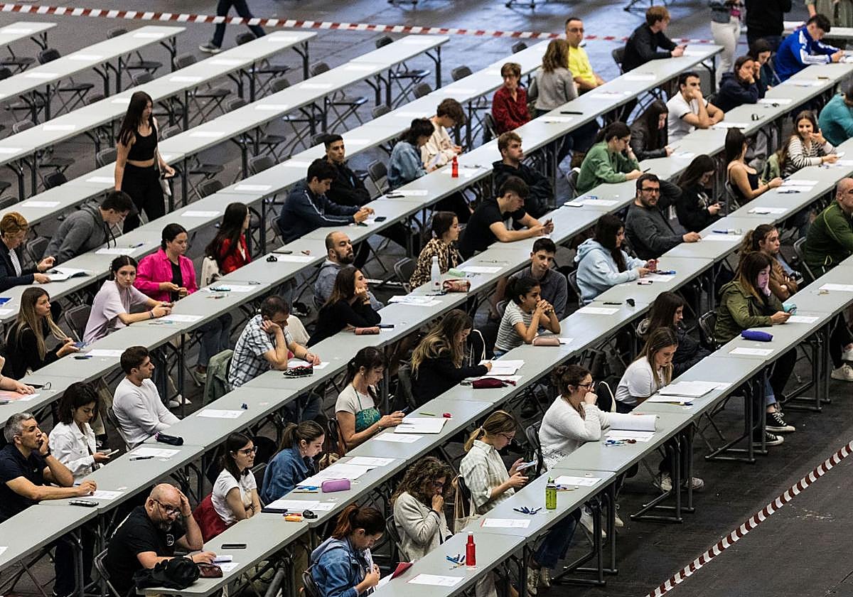 Exámenes de euskera de HABE en el BEC.