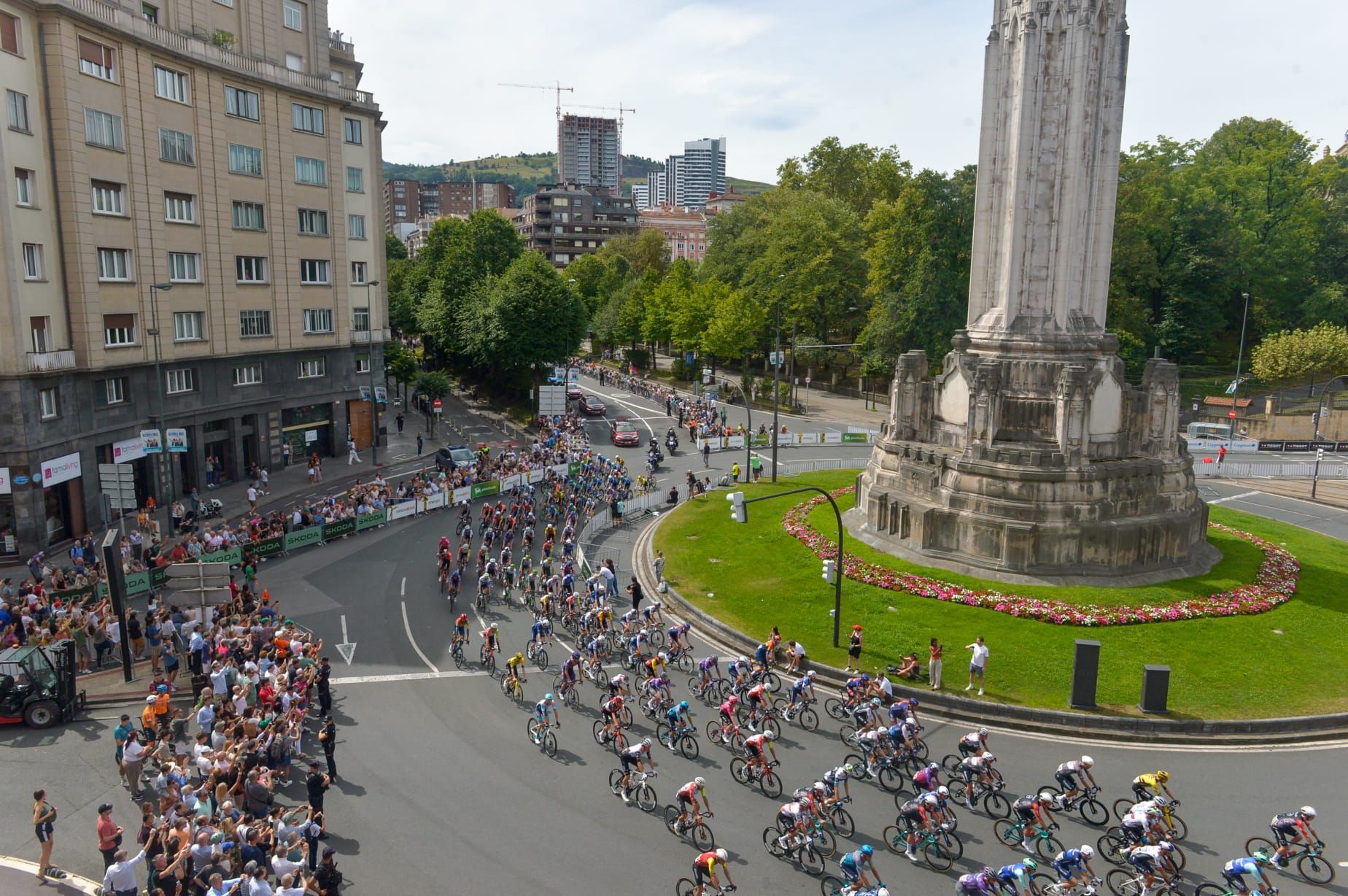 La Vuelta se deja sentir en las calles de Bilbao