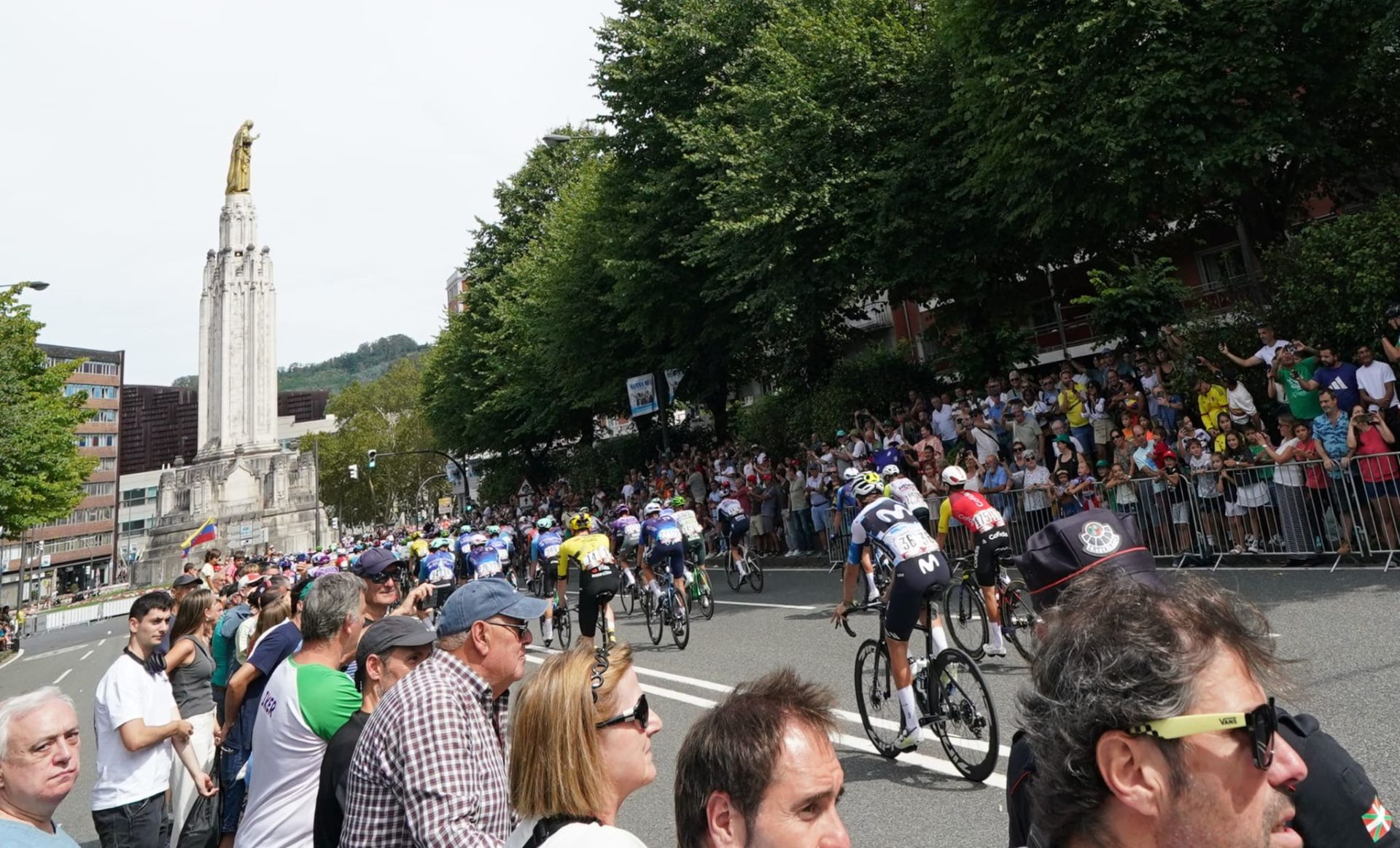 La Vuelta se deja sentir en las calles de Bilbao