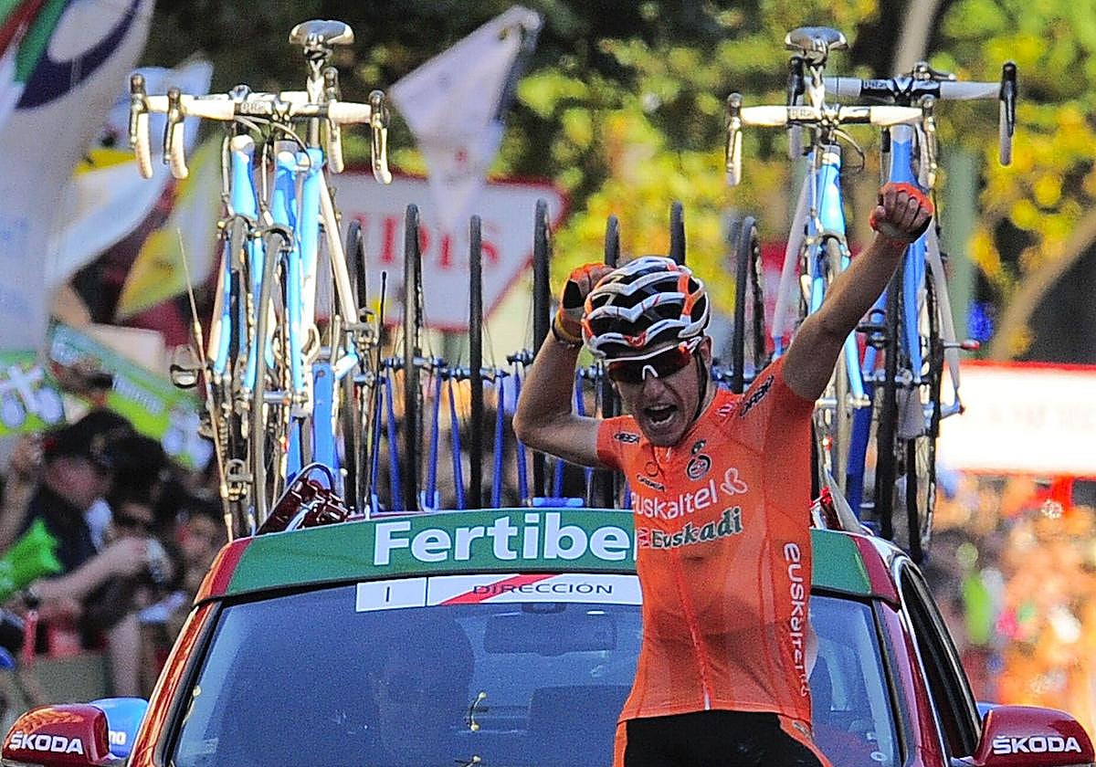 Igor Antón entra victorioso en la meta de la Gran Vía hace catorce años.