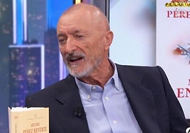 Arturo Pérez-Reverte reparte mandobles a Pedro Sánchez, Pablo Iglesias y al PNV en 'El Hormiguero'