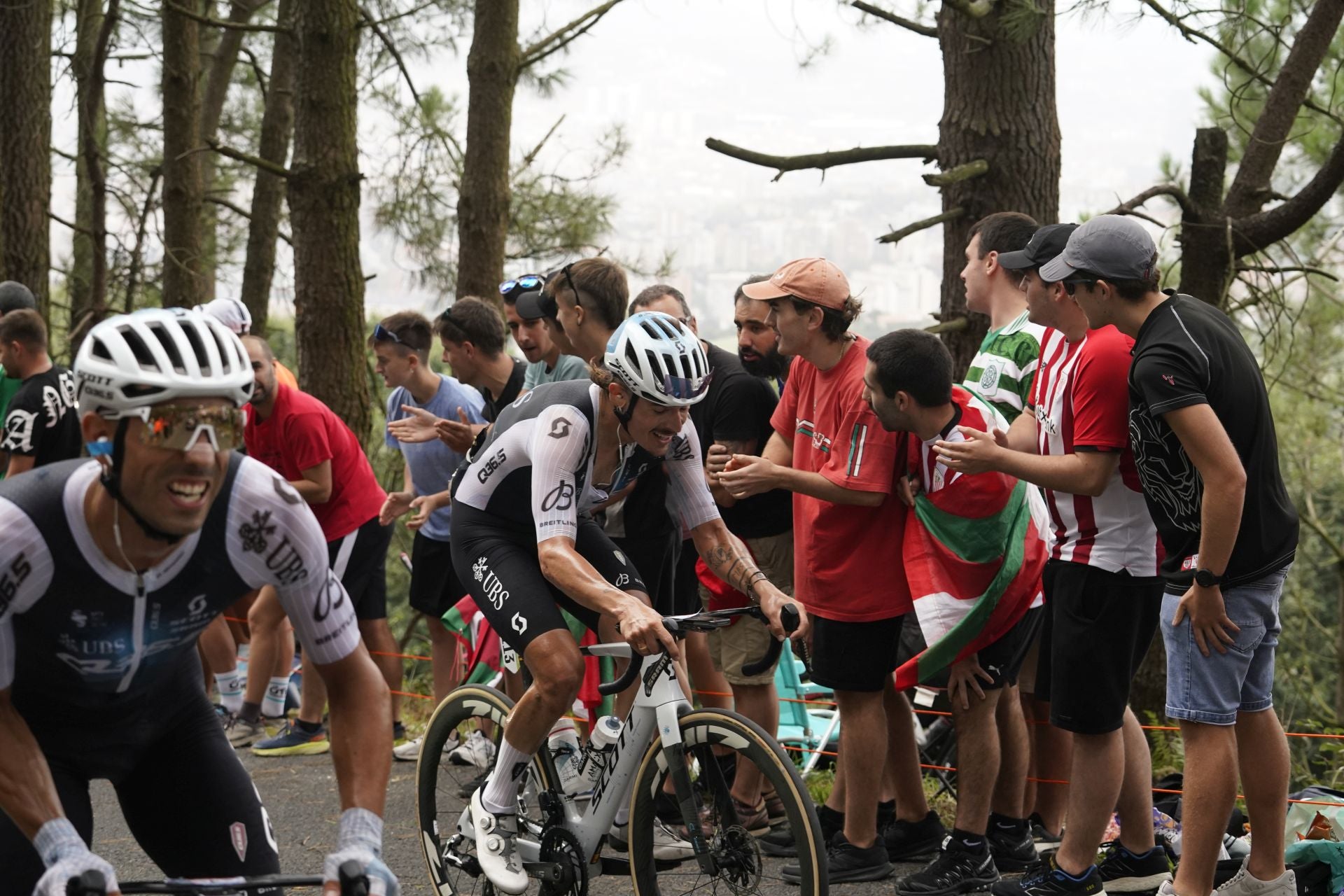 El espectacular recorrido de La Vuelta en Bizkaia