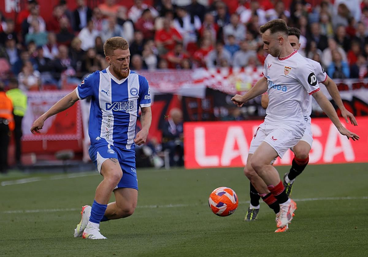 Carlos Vicente, durante uno de los partidos ante el Sevilla de la pasada temporada.
