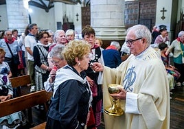 Juan Carlos Pinedo, párroco de San Miguel, se jubila.