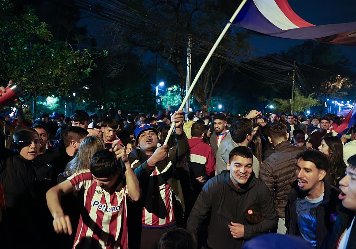 En la celebración de Paraguay se coló hasta una camiseta del Athletic.
