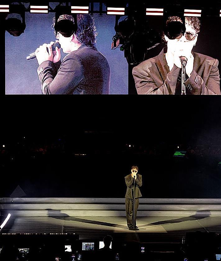 Imagen secundaria 2 - Quevedo convierte el BEC en una macrodiscoteca con su fórmula mágica para crear temazos