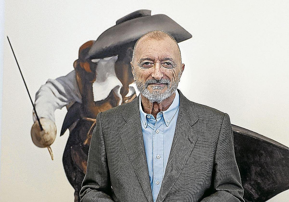 Arturo Pérez-Reverte en la presentación de la novela.