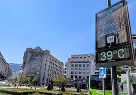 Los termómetros a pie de calle han mostrado temperaturas superiores a las registradas en las estaciones de Euskalmet.