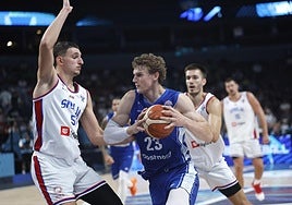 Markkanen, Serbiaren kontrato partidan.