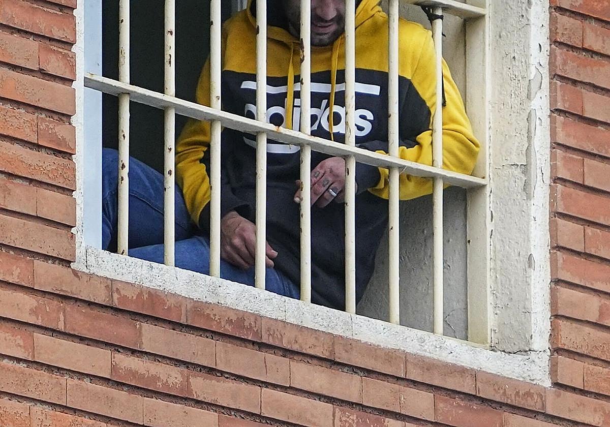 Las tres cárceles vascas de Zaballa, Basauri y Martutene se encuentran sobreocupadas.