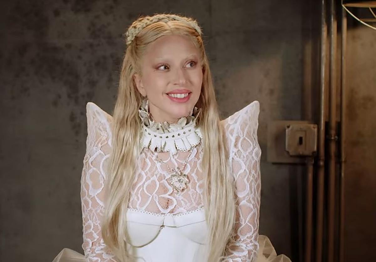 Lady Gaga sorprende con su versión del kalimotxo