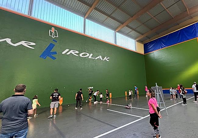 Antes de comenzar, los participantes deberán hacerse con la 'Bizi Kirola Euskaraz txartela' en el punto de control.