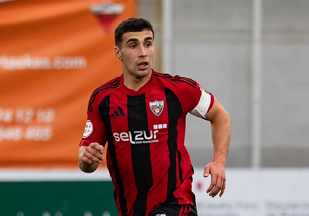 Sillero, durante un encuentro en Gobela.