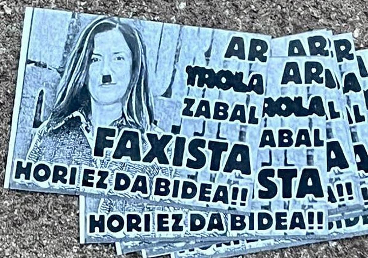 Lanzan panfletos con la caricatura de Artolazabal con un bigote hitleriano ante su casa
