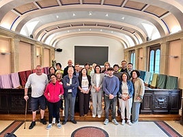 Los diferentes agentes sociales entre asociaciones, Policía y autoridades municipales estuvieron presentes en la presentación.