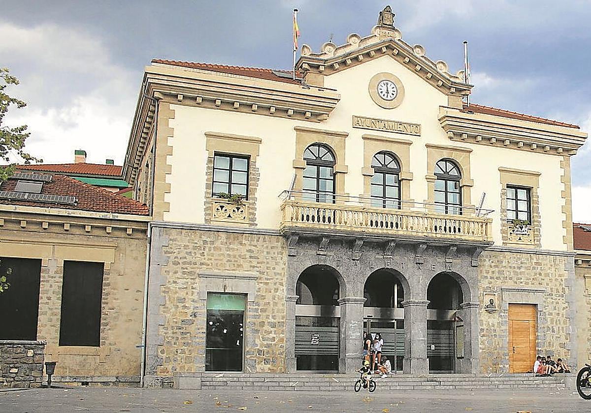 Exterior del Ayuntamiento de Amurrio.