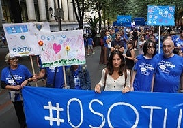 Osotuko eskola-komunitateak manifestazioa egin zuen aurreko ostegunean Bilbon.