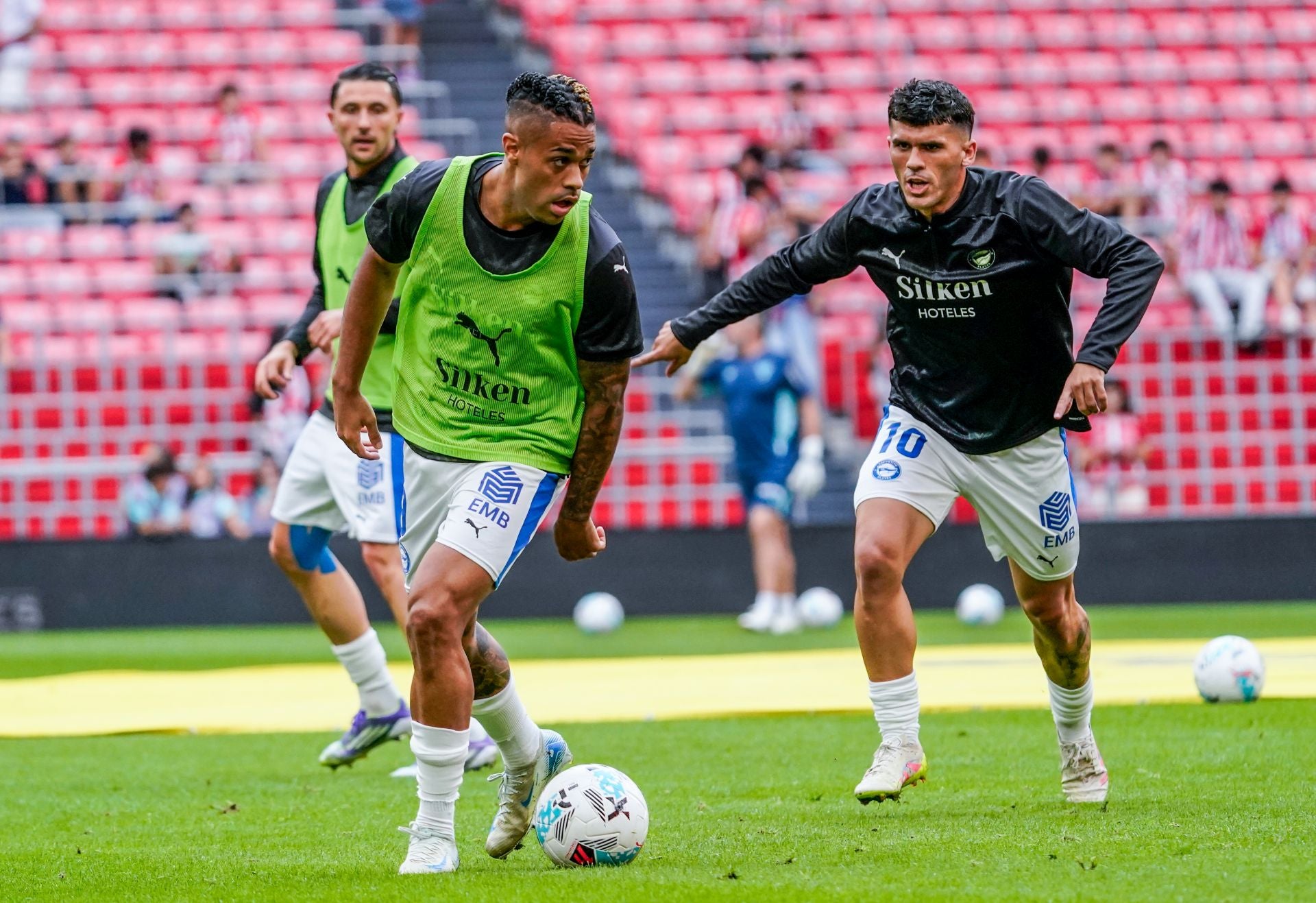 Las mejores imágenes del derbi entre Athletic y Alavés