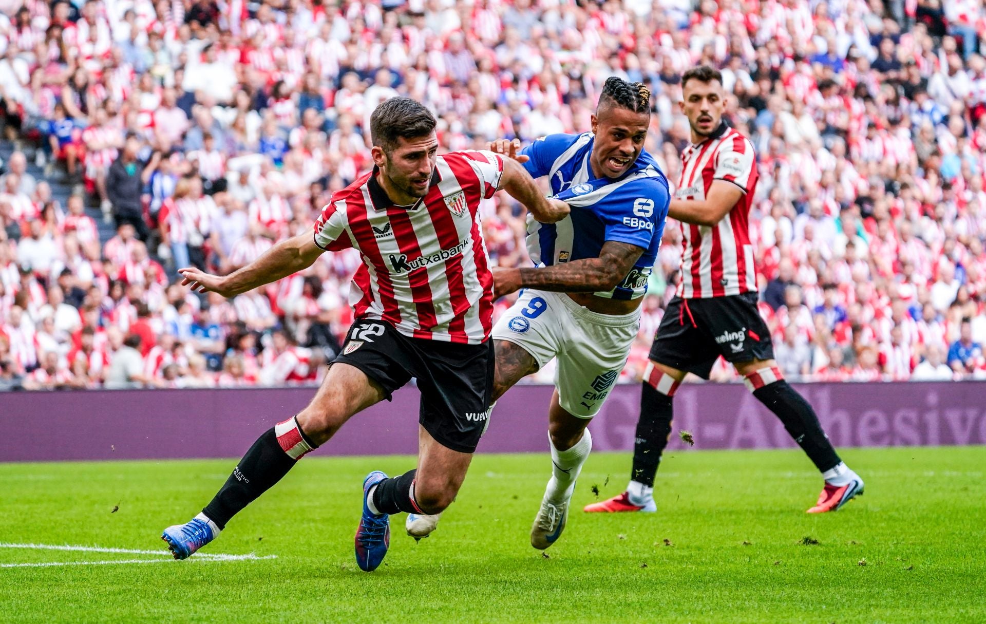 Las mejores imágenes del derbi entre Athletic y Alavés