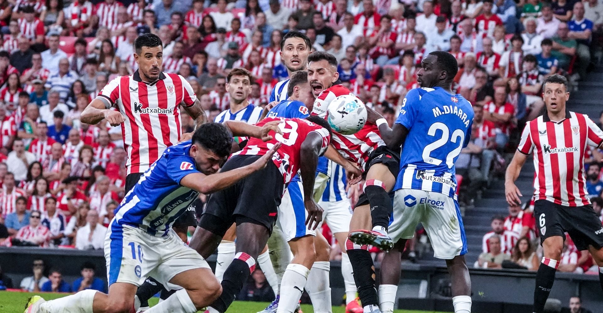 Las mejores imágenes del derbi entre Athletic y Alavés