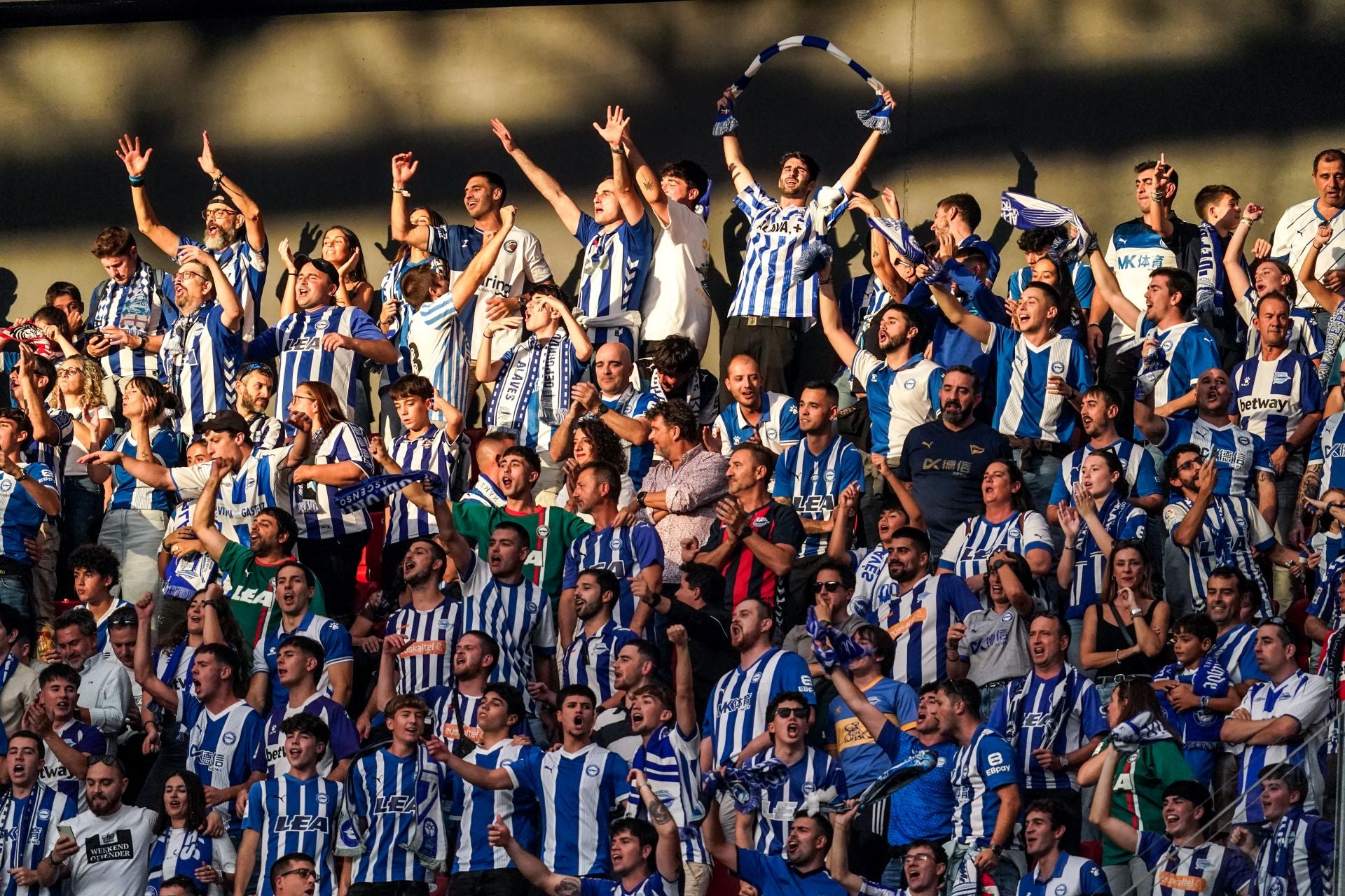 Las mejores imágenes del derbi entre Athletic y Alavés