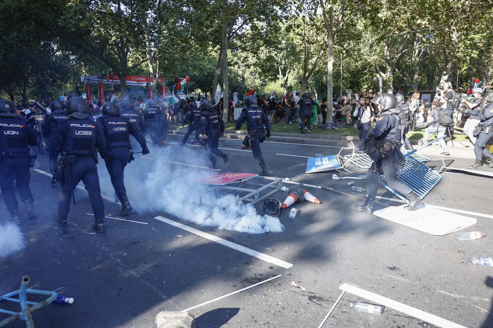 Los disturbios que han obligado a suspender la última etapa de La Vuelta