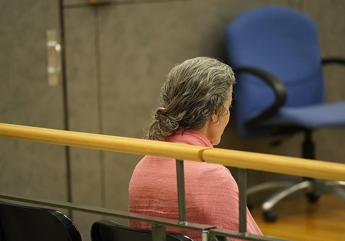 La acusada, durante la jornada inicial del juicio.