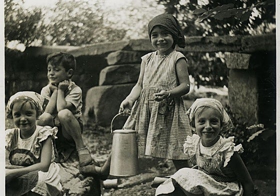Principalmente predominan las fotografías familiares.