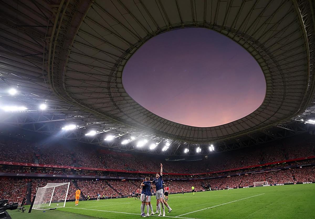 Jon Uriarte abre la puerta a una posible ampliación de San Mamés «con una inversión muy fuerte»