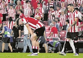 Jaregizar acabó extenuado el partido ante el Arsenal.