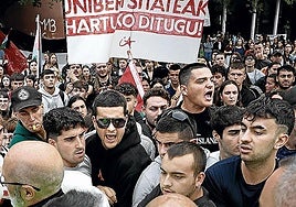Radicales intentaron reventar el inicio del curso de la UPV/EHU