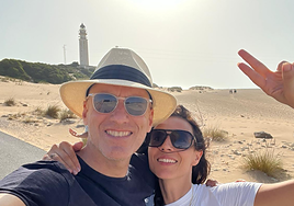 El conmovedor mensaje de Bárbara Goenaga a Borja Sémper en su lucha contra el cáncer: «Aunque se vea raro, es el chico más guapo»