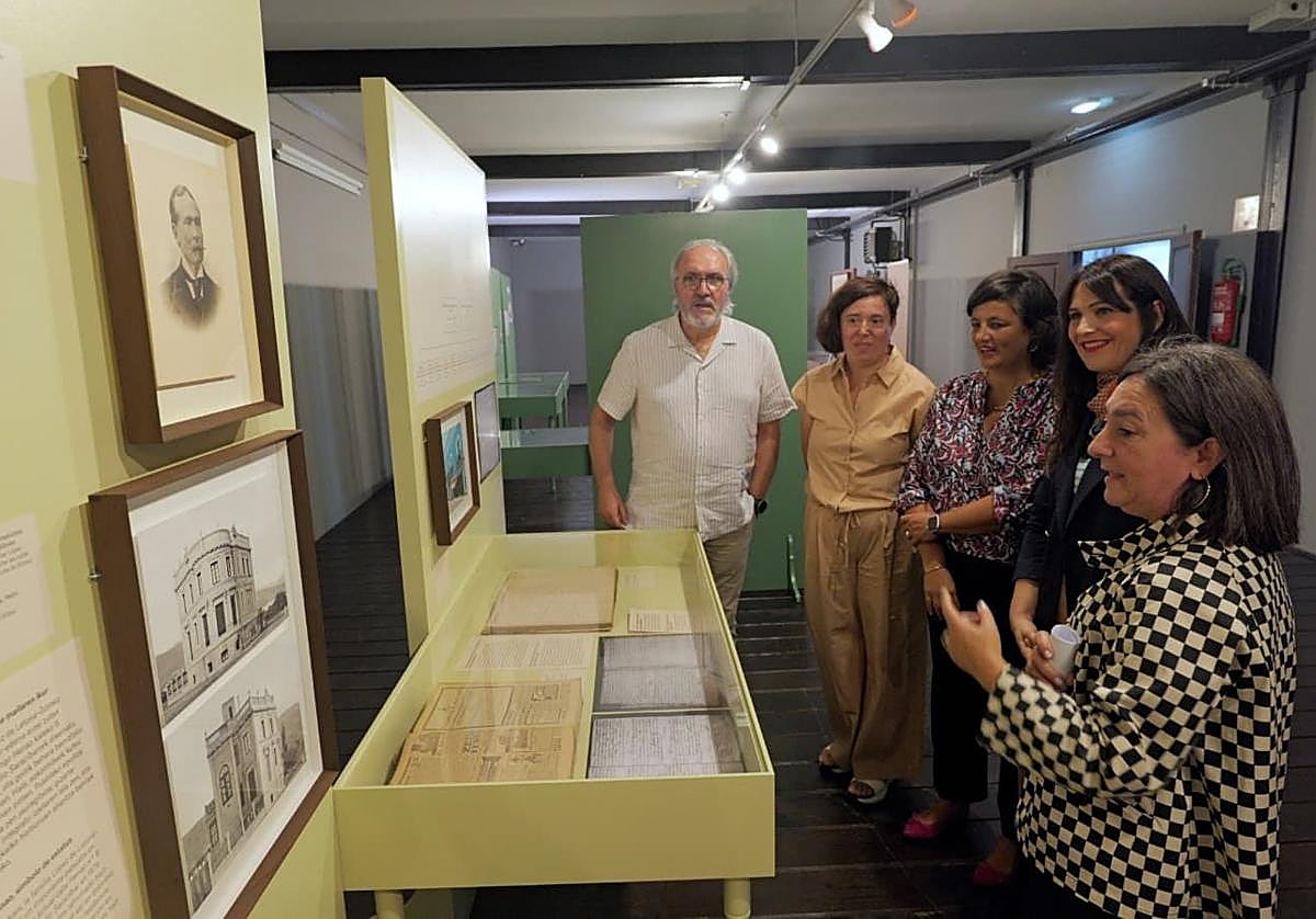 La exposición recoge mucho material de la vida de este industrial vizcaíno.