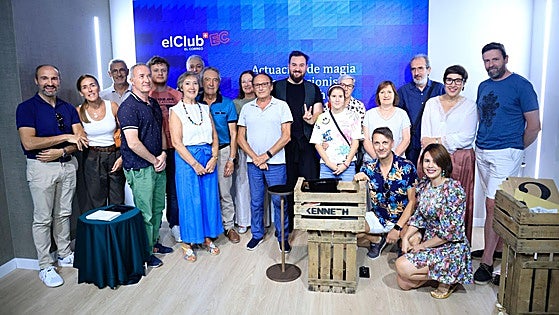 Los suscriptores de EL CORREO disfruta de la magia de Joshua Kenneth