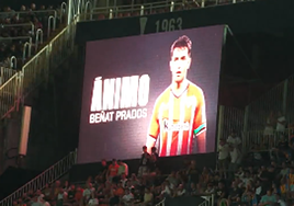 La imagen de apoyo a Prados mostrada en el vídeomarcador de Mestalla.