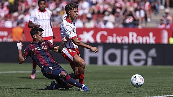 El Girona naufraga ante el Levante y llegará colista a San Mamés con un solo punto